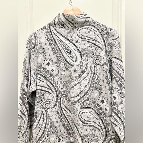 VERA BRADLEY French Terry Quarter-Zip Sweatshirt with Pockets - Picture 8 of 8